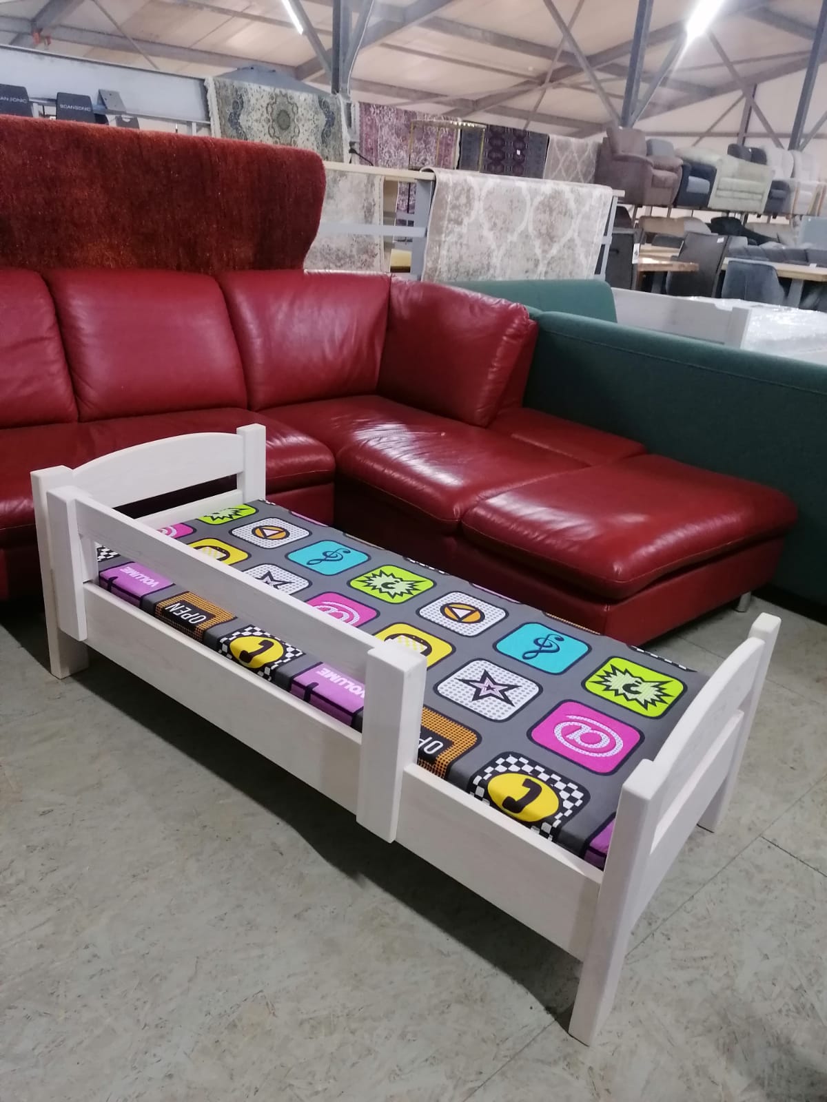 Bērnu gulta "Gunita" 140x60 cm + matracis krāsots baltā krāsā